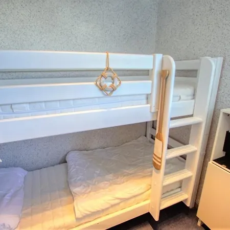 - Haus C, App 0c0911 *